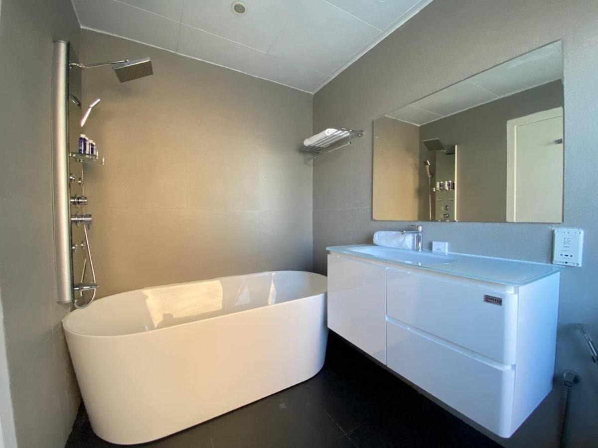 Luxury Jbr Apartments , Beach , Pool , Parking Dubai Exterior foto